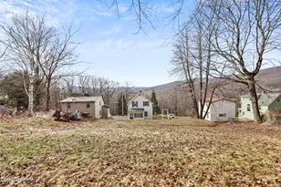 138 Richview Ave, North Adams, MA 01247 - Photo 35