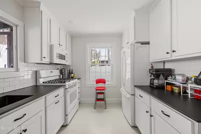 360 Housatonic St, Lenox, MA 01240 - Photo 23