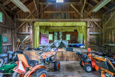 350 Old Cheshire Rd, Lanesborough, MA 01224 - Photo 15