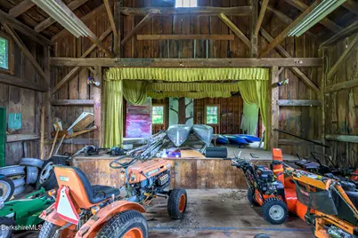 350 Old Cheshire Rd, Lanesborough, MA 01237 - Photo 19