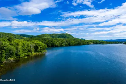 350 Old Cheshire Rd, Lanesborough, MA 01237 - Photo 9