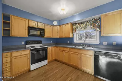 51 Bushey Rd, Pittsfield, MA 01201 - Photo 7