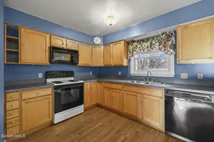 51 Bushey Rd, Pittsfield, MA 01201 - Photo 7