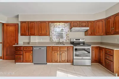 12 Sherrill Ave, Pittsfield, MA 01201 - Photo 7