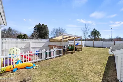 8 Alba Ave, Pittsfield, MA 01201 - Photo 33