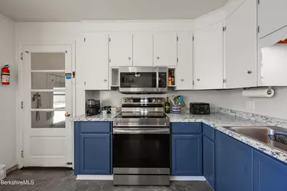 8 Alba Ave, Pittsfield, MA 01201 - Photo 11