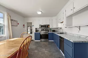 8 Alba Ave, Pittsfield, MA 01201 - Photo 9