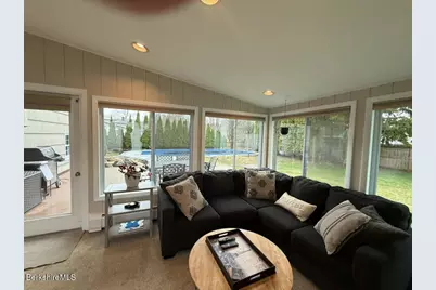 38 Rockland Dr, Pittsfield, MA 01201 - Photo 11