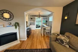 38 Rockland Dr, Pittsfield, MA 01201 - Photo 5