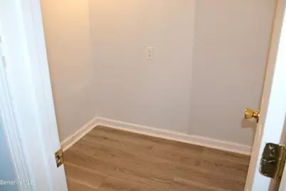 26 Lakewood Cir, Pittsfield, MA 01201 - Photo 27