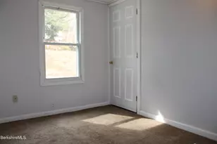 26 Lakewood Cir, Pittsfield, MA 01201 - Photo 23