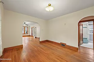 53 Meadowview Dr, Pittsfield, MA 01201 - Photo 9