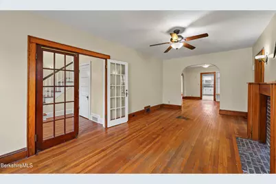 53 Meadowview Dr, Pittsfield, MA 01201 - Photo 7