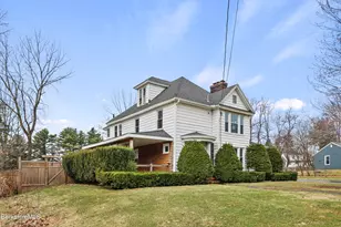 53 Meadowview Dr, Pittsfield, MA 01201 - Photo 3