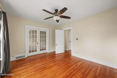 53 Meadowview Dr, Pittsfield, MA 01201 - Photo 35