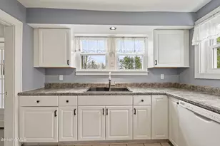 53 Meadowview Dr, Pittsfield, MA 01201 - Photo 15