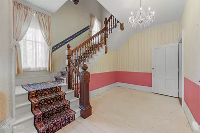 6 Crandall St, Adams, MA 01220 - Photo 11