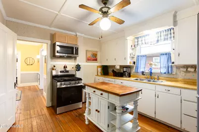 40 Frederick St, North Adams, MA 01247 - Photo 15