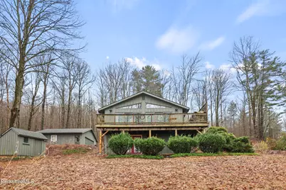 15 Reservoir Rd, Richmond, MA 01254 - Photo 3