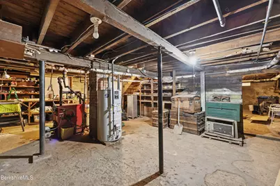 474 Tyler St, Pittsfield, MA 01201 - Photo 23