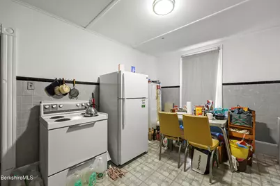 474 Tyler St, Pittsfield, MA 01201 - Photo 21