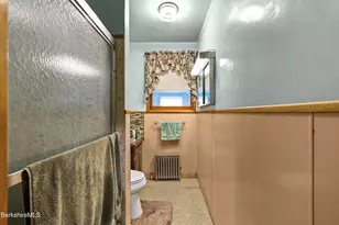 474 Tyler St, Pittsfield, MA 01201 - Photo 17