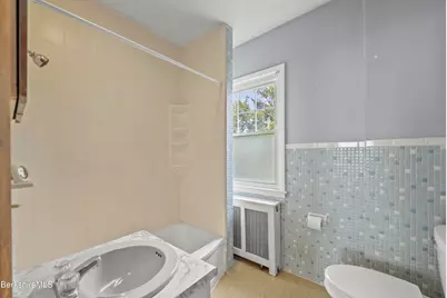 53 Newell St, Pittsfield, MA 01201 - Photo 45