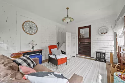 53 Newell St, Pittsfield, MA 01201 - Photo 5