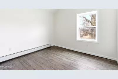 243 Robbins Ave, Pittsfield, MA 01201 - Photo 13