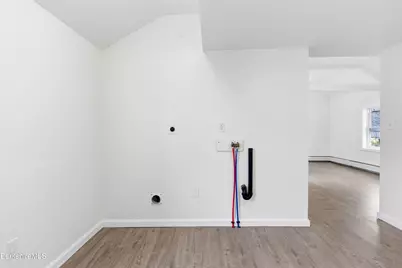 243 Robbins Ave, Pittsfield, MA 01201 - Photo 5