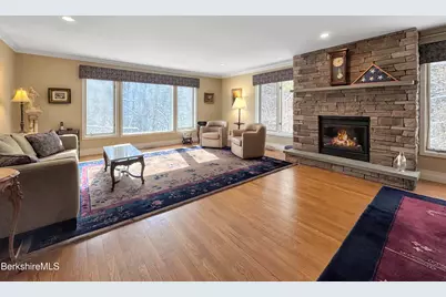 26 Westbrook Ter, Pittsfield, MA 01201 - Photo 5