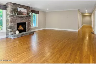 26 Westbrook Ter, Pittsfield, MA 01201 - Photo 13