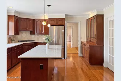 26 Westbrook Ter, Pittsfield, MA 01201 - Photo 17