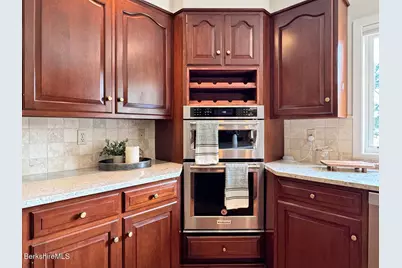 26 Westbrook Ter, Pittsfield, MA 01201 - Photo 19