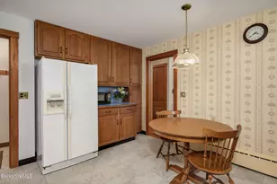 193 Cold Spring Rd, Williamstown, MA 01267 - Photo 15