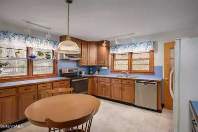 193 Cold Spring Rd, Williamstown, MA 01267 - Photo 13