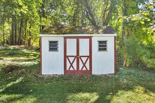 1 Cornwall Dr, Great Barrington, MA 01230 - Photo 37