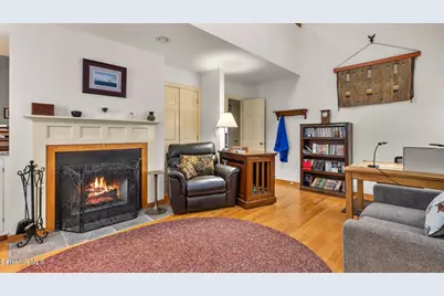 1 Cornwall Dr, Great Barrington, MA 01230 - Photo 19