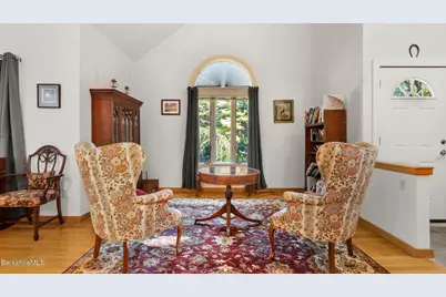 1 Cornwall Dr, Great Barrington, MA 01230 - Photo 11