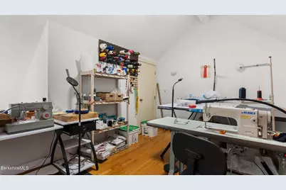 1 Cornwall Dr, Great Barrington, MA 01230 - Photo 33