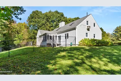 1 Cornwall Dr, Great Barrington, MA 01230 - Photo 7