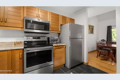 1 Cornwall Dr, Great Barrington, MA 01230 - Photo 15