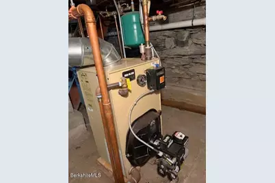 33 Hancock Rd, Williamstown, MA 01267 - Photo 27