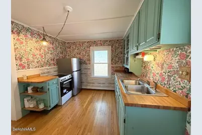 33 Hancock Rd, Williamstown, MA 01267 - Photo 13