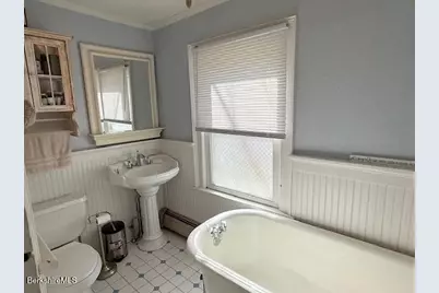 33 Hancock Rd, Williamstown, MA 01267 - Photo 17