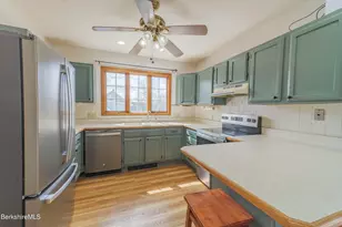 108 N Summer St, Adams, MA 01220 - Photo 11