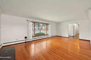 55 Crystal St, Pittsfield, MA 01201 - Photo 9