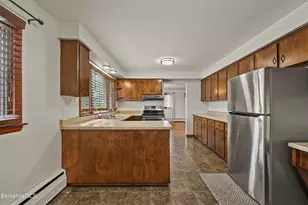 55 Crystal St, Pittsfield, MA 01201 - Photo 15