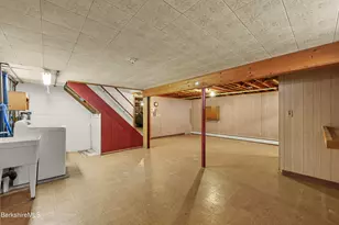 55 Crystal St, Pittsfield, MA 01201 - Photo 35