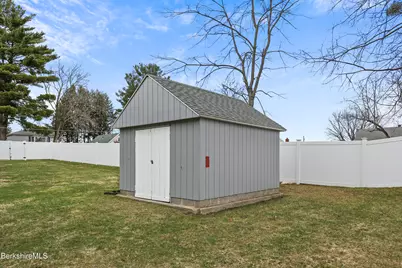 55 Crystal St, Pittsfield, MA 01201 - Photo 47